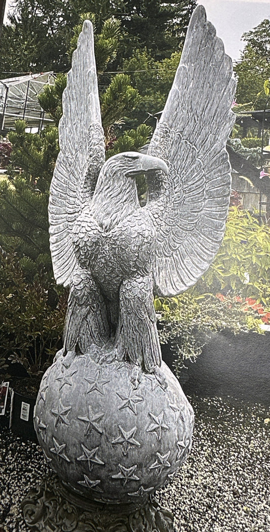 Eagle on Star Globe Right or Left Facing